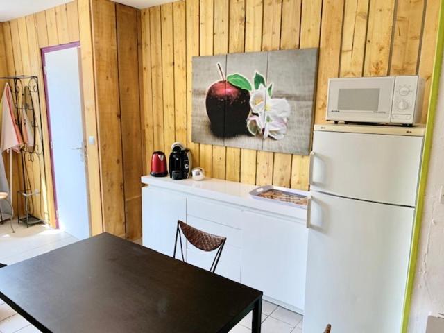 Le Depot Studio Du Petit Port Champvert Εξωτερικό φωτογραφία